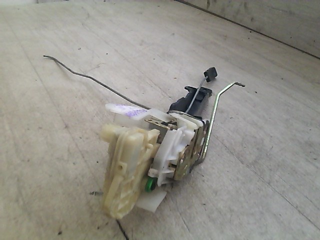 HONDA Stream 2000.10.01-2006.12.31 Jobb első ajtó zárszerkezet központizáras 1. kép