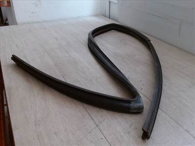 HYUNDAI H1 Jobb első ajtó kéder gumi