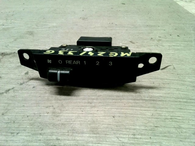 MAZDA MPV 99-05 Fűtőmotor kapcsoló 1. kép