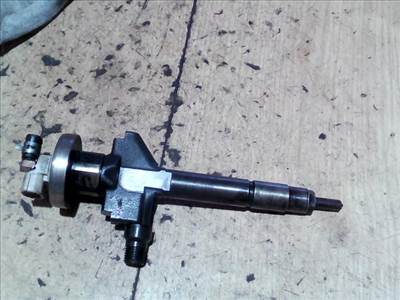 MAZDA MPV 99-05 Porlasztó