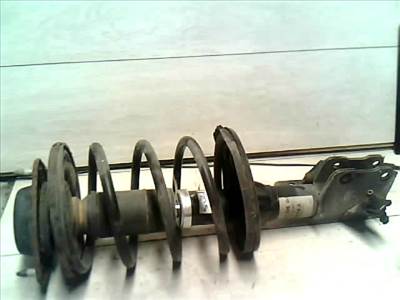 MITSUBISHI CARISMA 95.05-99.07 Bal első lengéscsillapító rugóval