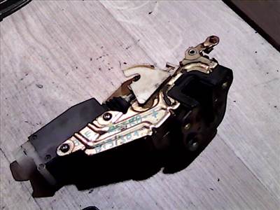 OPEL ASTRA F 94-02 Jobb első ajtó zárszerkezet központizáras