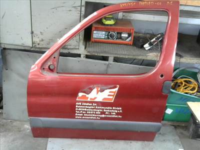 PEUGEOT PARTNER -02 Bal első ajtó.