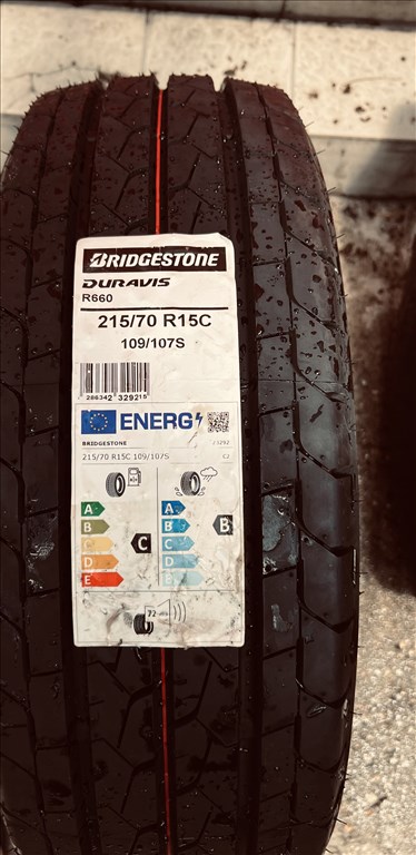  215/7015" új Bridgestone teherautó gumi  5. kép