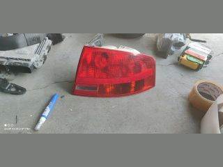 Audi A4 (B6/B7) AUDI A4 B7 Jobb Hátsó Lámpa