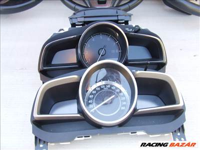 Mazda 3 (BM) km óracsoport 