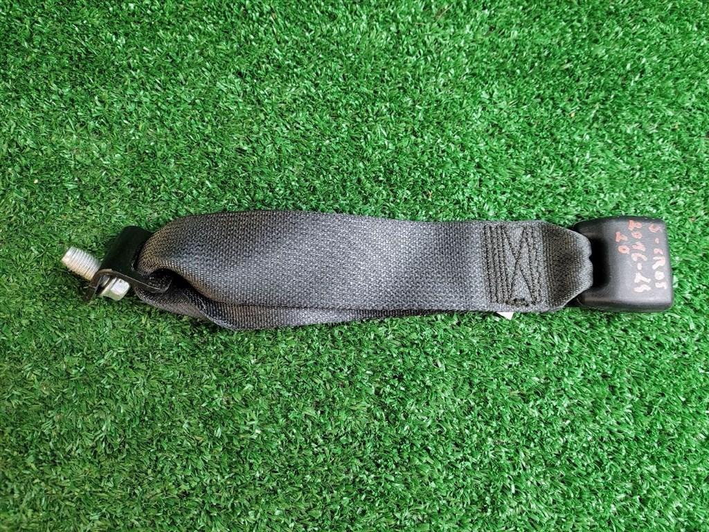 SUZUKI SX4 S-Cross II Hátsó középső Biztonsági Öv Csat 8498561M00 8498561m01 4. kép