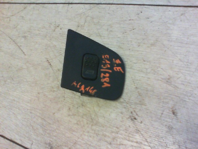 ALFA ROMEO ROMEO 146 -99 Jobb első ablakemelő kapcsoló 1. kép