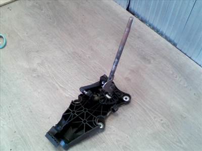 FORD FIESTA 05-08 Váltó kulissza