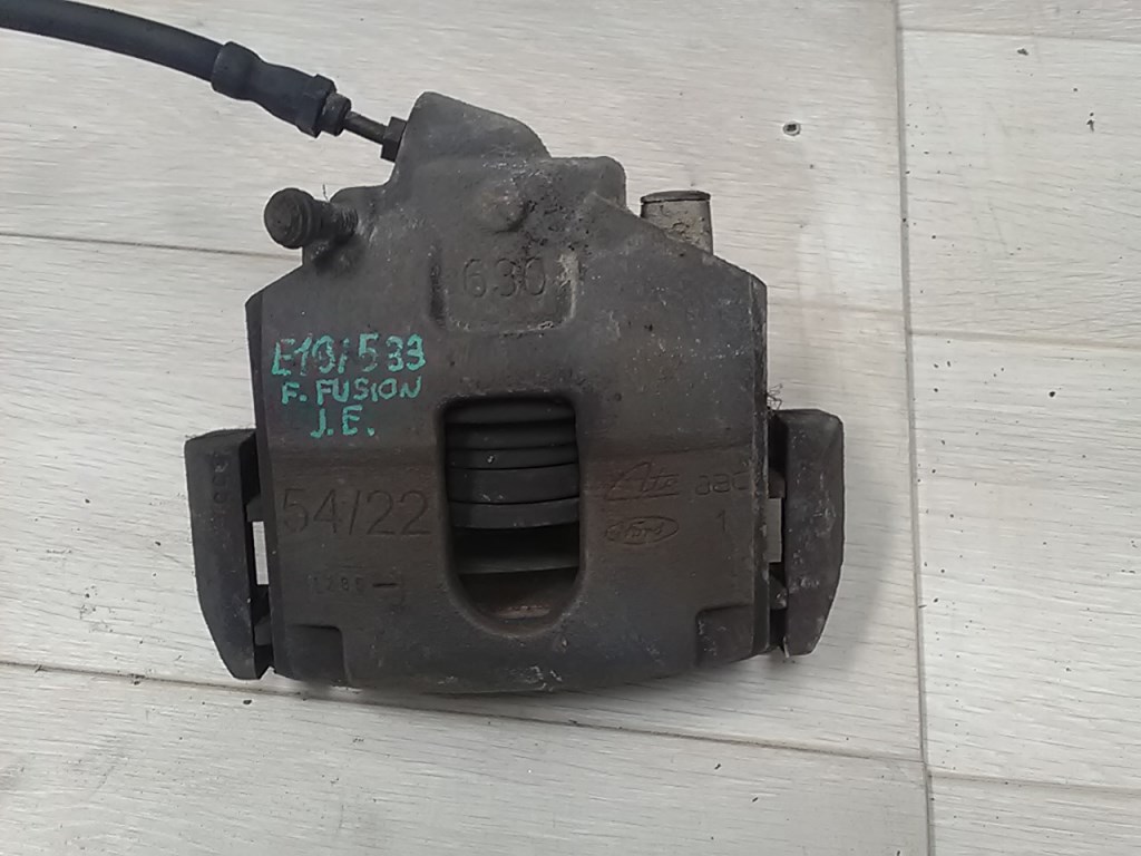 FORD FUSION 02-05 Jobb első féknyereg munkahengerrel 1. kép