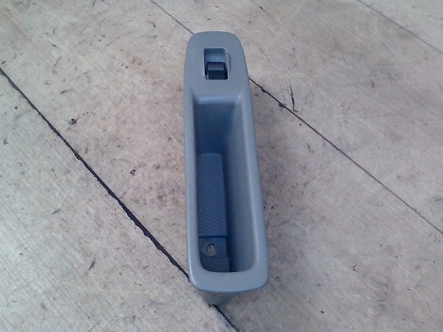 MAZDA Demio 2000- Jobb első ablakemelő kapcsoló 1. kép