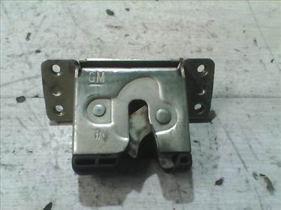 OPEL OMEGA A Csomagtérajtó zárszerkezet