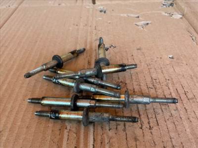 Mazda CX-7 MAZDA CX-7 Porlasztó Lefogató