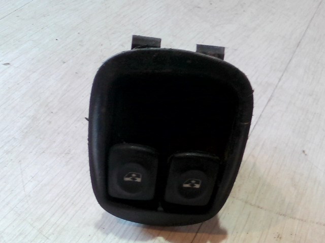 RENAULT MEGANE SCENIC 97-99 Ablakemelő kapcsoló pozíció független 1. kép