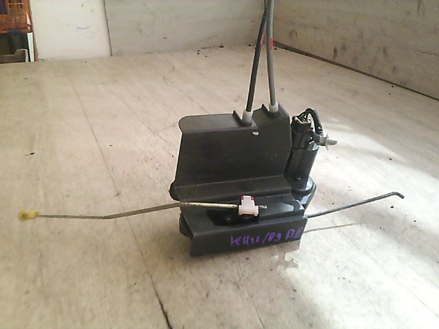 SSANGYONG ACTYON SPORT 2005-2010 Bal első ajtó zárszerkezet központi záras 1. kép