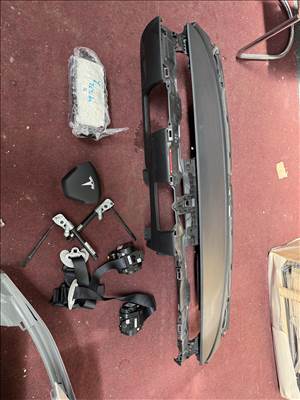 Tesla Model Y légzsák garnitúra 