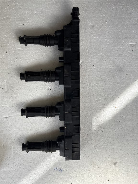 Opel H astra 2004-2014 Gyújtótrafó 1.4 Twinport  Benzin z14xep 0221503472 1. kép