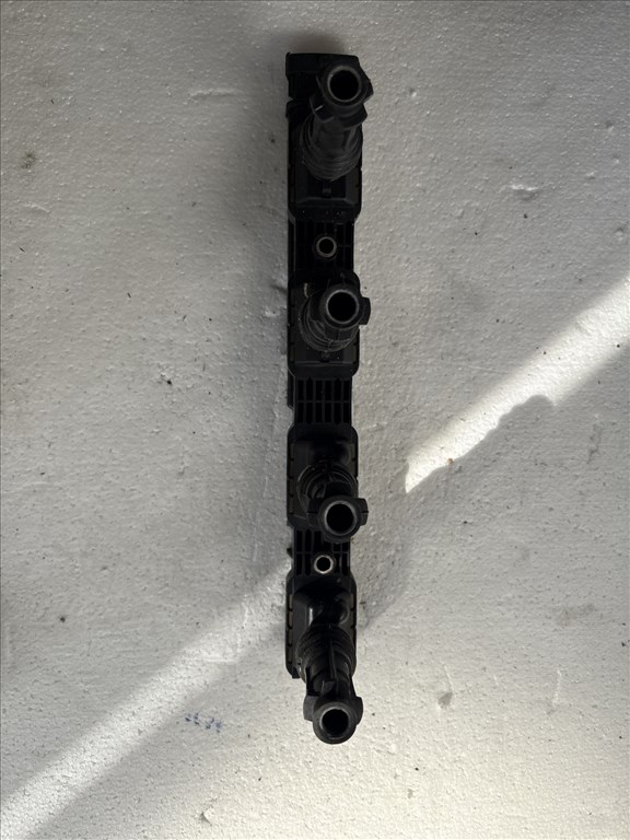 Opel H astra 2004-2014 Gyújtótrafó 1.4 Twinport  Benzin z14xep 0221503472 2. kép