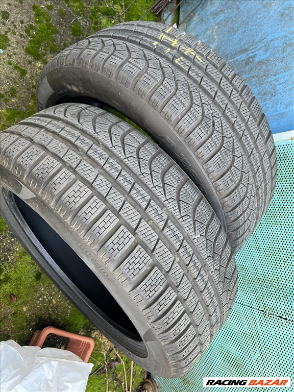  235/5019" újszerű Pirelli téli gumi gumi 2. kép