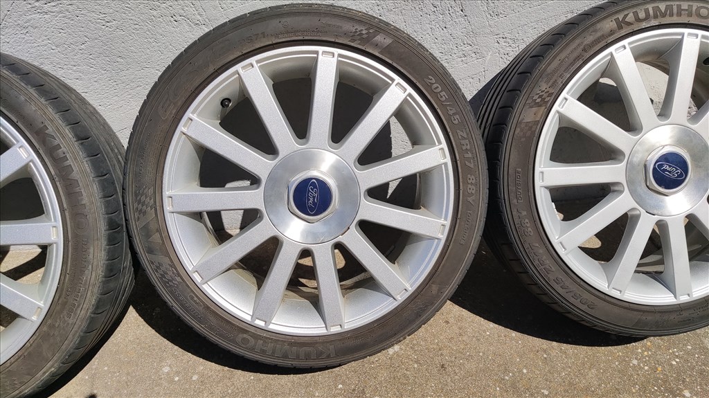 Ford Fiesta ST gyári felni, 4x108, 7x17, 63.4, et52.5 + Kumho 205/45 nyári 1. kép