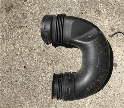 VW GOLF V_OCTAVIA II_LEON 1P _ légbeömlő cső 1k0129618at