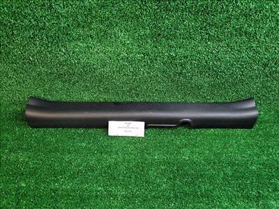 HYUNDAI i40 Jobb első Belső Küszöb Burkolat 858813z100