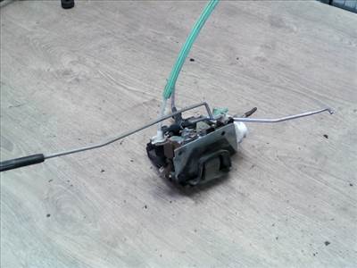 AUDI A3 96-00 Jobb első ajtó zárszerkezet központizáras