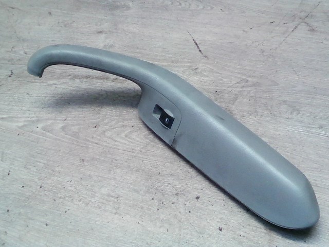 AUDI A4 01-04 Bal hátsó ablakemelő kapcsoló 1. kép