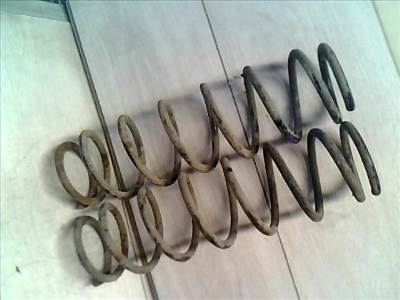 MARUTI 800 Első rugó 