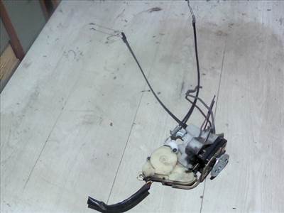 MAZDA MPV 99-05 Bal első ajtó zárszerkezet központi záras