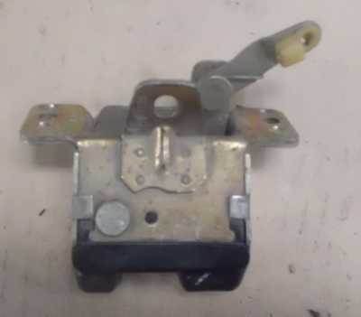 OPEL CORSA B 93-00 Csomagtérajtó zárszerkezet