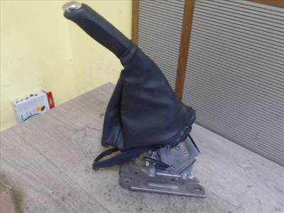 RENAULT Fluence 2013.01.01- Kézifék kar