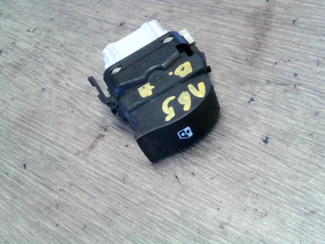 RENAULT LAGUNA 00-05 Bal hátsó ablakemelő kapcsoló 1. kép