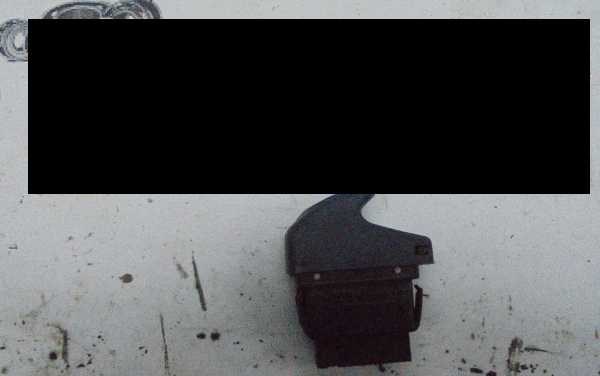 RENAULT TWINGO 93-98 JOBB ELSŐ ABLAKEMELŐ KAPCSOLÓ 1. kép