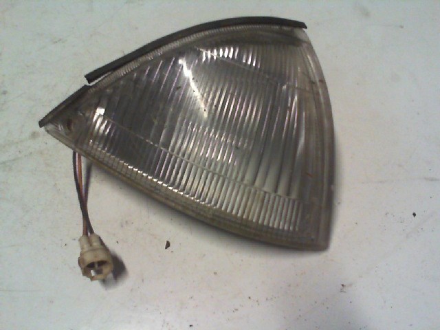 SUZUKI SWIFT 89-96 Jobb helyzetjelző 1. kép