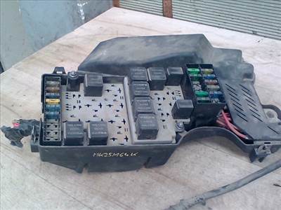 VOLVO S80 98.05.01-06.02.28 Biztosítéktábla BCM BSI BSM SAM GEM modul Motortér