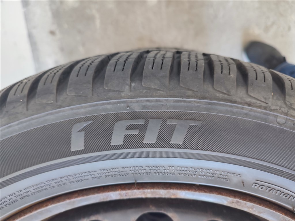 205/55 R16 91T Laufenn iFit téli gumi + 6,5Jx16H2 5 lyukas lemezfelni Audi A3  3. kép