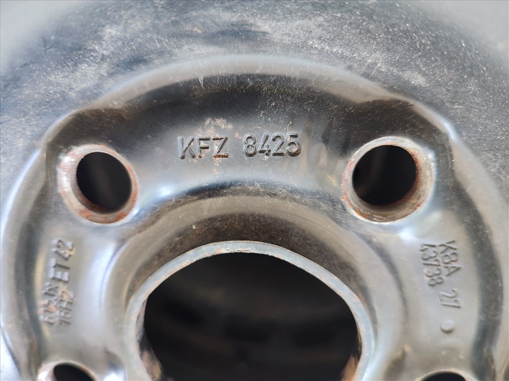205/55 R16 91T Laufenn iFit téli gumi + 6,5Jx16H2 5 lyukas lemezfelni Audi A3  11. kép