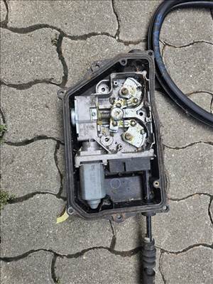 BMW 7-es sorozat E65/E66 Elektromos kézifékmotor