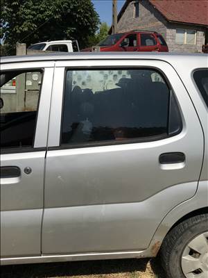 Suzuki Ignis bal hátsó ajtó eladó Z2S ezüst színű