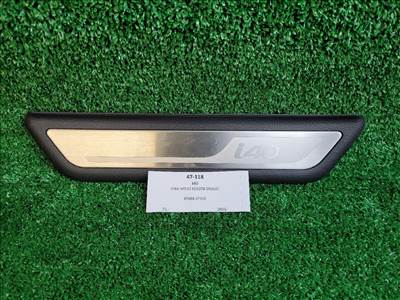 HYUNDAI i40 Jobb hátsó Küszöb Díszléc 858883z100