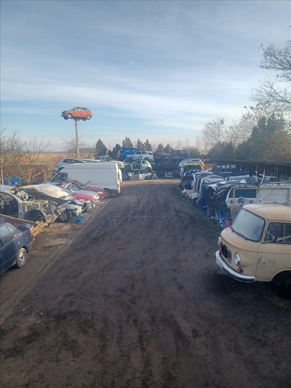 Fiat Doblo I bontott alkatrészei 4. kép