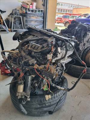 BMW 120d n47d20c komplett motor 