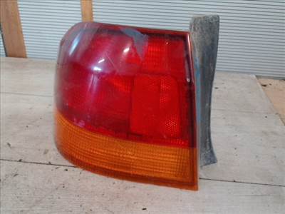 HONDA CIVIC 99- Bal külső hátsó lámpa