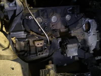 LANDROVER DISCOVERY II. Motor, diesel fűzött blokk hengerfej nélkül