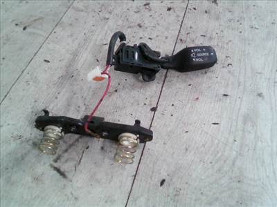 MAZDA PREMACY 99.01-05.10 Rádió kapcsoló