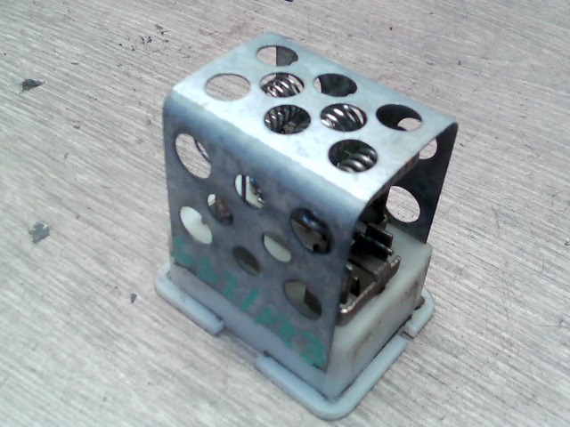 OPEL ASTRA G 97-04 Fűtőmotor előtét ellenállás  1. kép