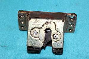 OPEL OMEGA B Csomagtérajtó zárszerkezet