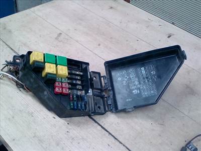 ROVER 75 1998-2005 Biztosítéktábla BCM BSI BSM SAM GEM modul Motortér