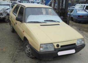 SKODA FAVORIT ELSŐ LÖKHÁRÍTÓ